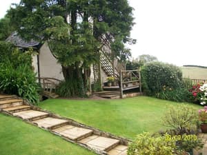 thumbnail: Exterior