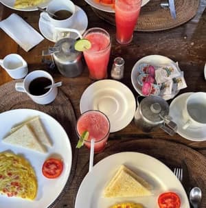thumbnail: In-room dining