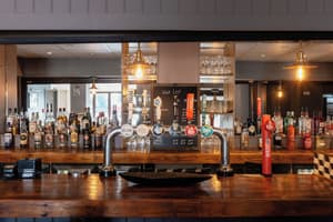 thumbnail: Bar (on property)