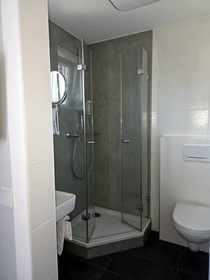 thumbnail: Bathroom shower