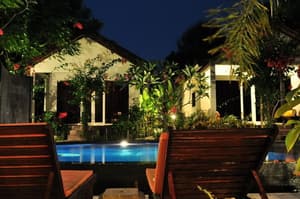 thumbnail: Outdoor pool