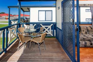 thumbnail: Balcony