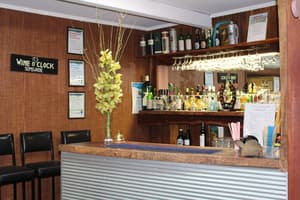 thumbnail: Bar (on property)