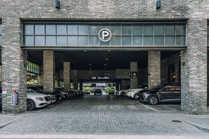 thumbnail: Parking