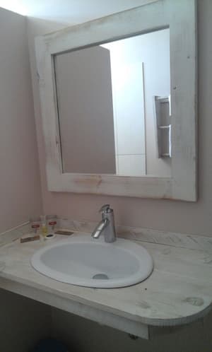 thumbnail: Bathroom sink