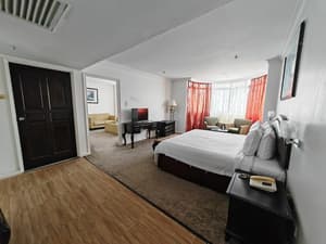 thumbnail: Room