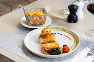 thumbnail: Restaurant