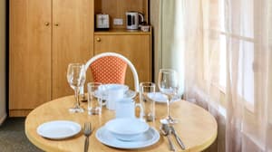thumbnail: Couples dining