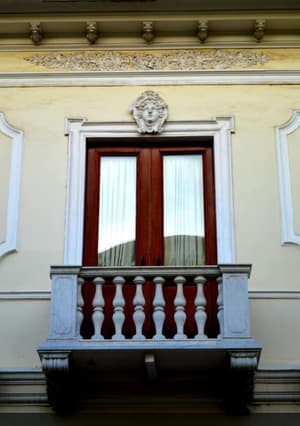 thumbnail: Exterior detail
