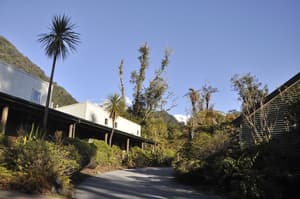thumbnail: Exterior