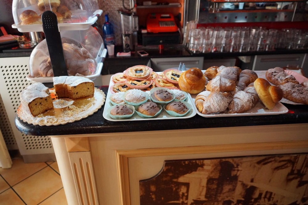 Restaurant-cafeteria