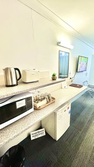 thumbnail: In-room dining