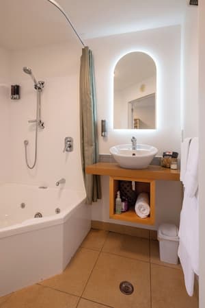 thumbnail: Bathroom