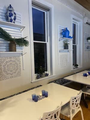 thumbnail: Restaurant