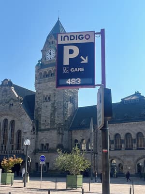 thumbnail: Parking