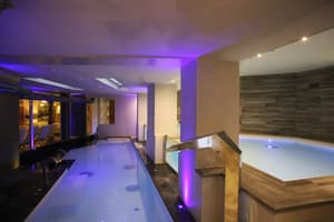 thumbnail: Pool
