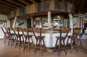 thumbnail: Bar (on property)