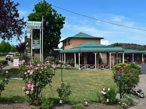 thumbnail: Front of property