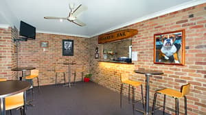 thumbnail: Lounge