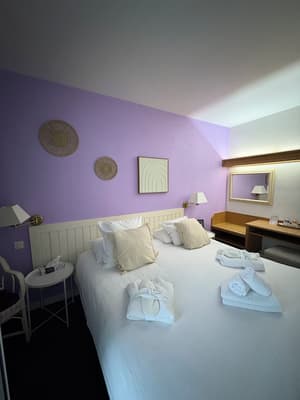 thumbnail: Room