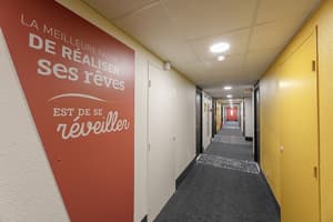 thumbnail: Interior detail