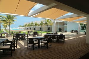thumbnail: Outdoor dining