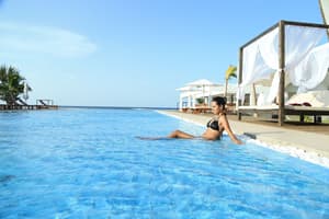thumbnail: Outdoor pool