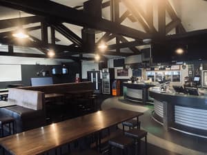 thumbnail: Sports bar