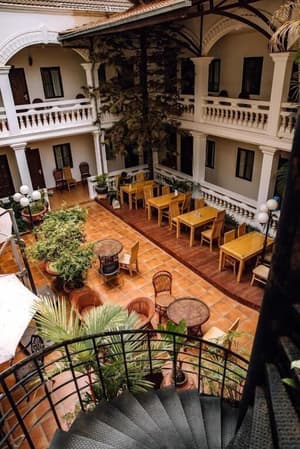 thumbnail: Courtyard