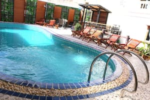 thumbnail: Poolside bar