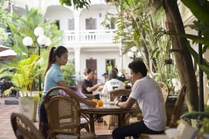 thumbnail: Breakfast area