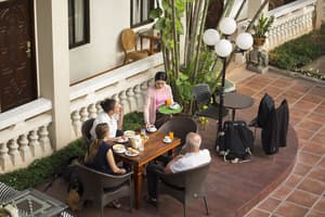 thumbnail: Dining