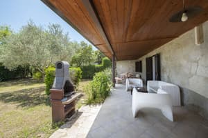 thumbnail: Terrace/patio