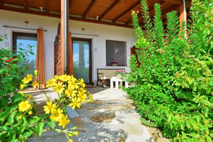thumbnail: Terrace/patio