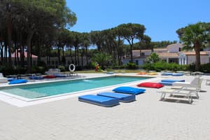 thumbnail: Pool