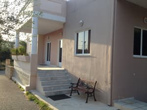 thumbnail: Exterior