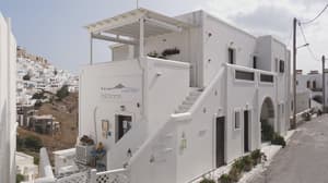 thumbnail: Front of property