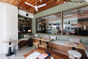 thumbnail: Restaurant