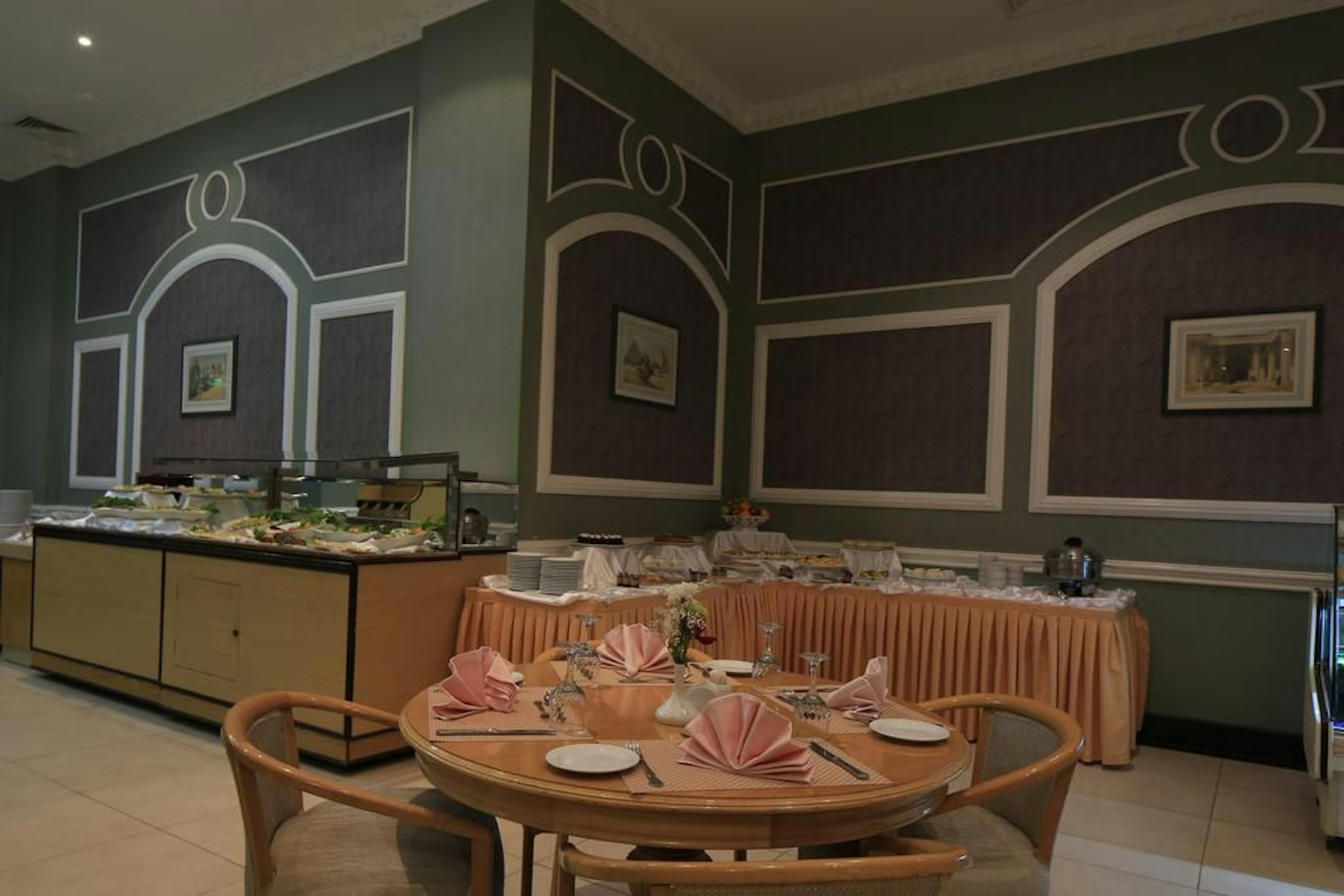 Restaurant-cafeteria