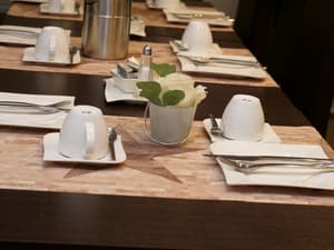 thumbnail: Breakfast area