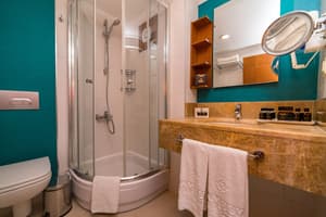 thumbnail: Bathroom