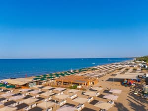 thumbnail: Beach bar