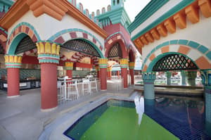 thumbnail: Poolside bar