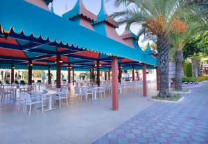 thumbnail: Poolside bar