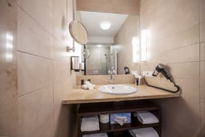 thumbnail: Bathroom sink