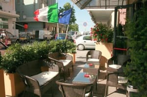 thumbnail: Terrace/patio