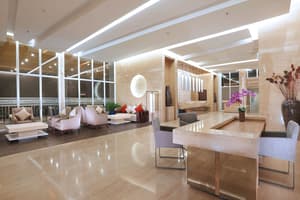 thumbnail: Interior entrance