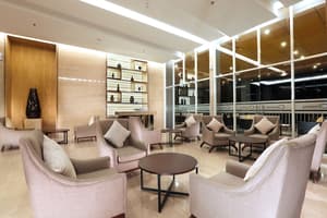 thumbnail: Interior entrance