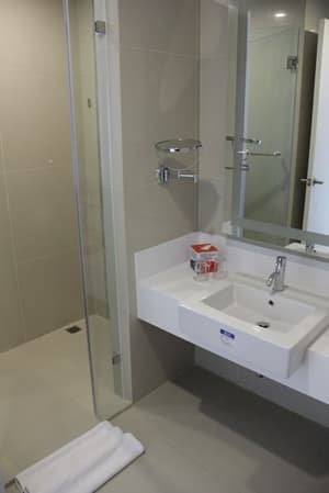 thumbnail: Bathroom sink