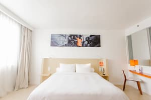 thumbnail: Room